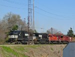 NS 9155 leads train 349 into Glenwood Yard